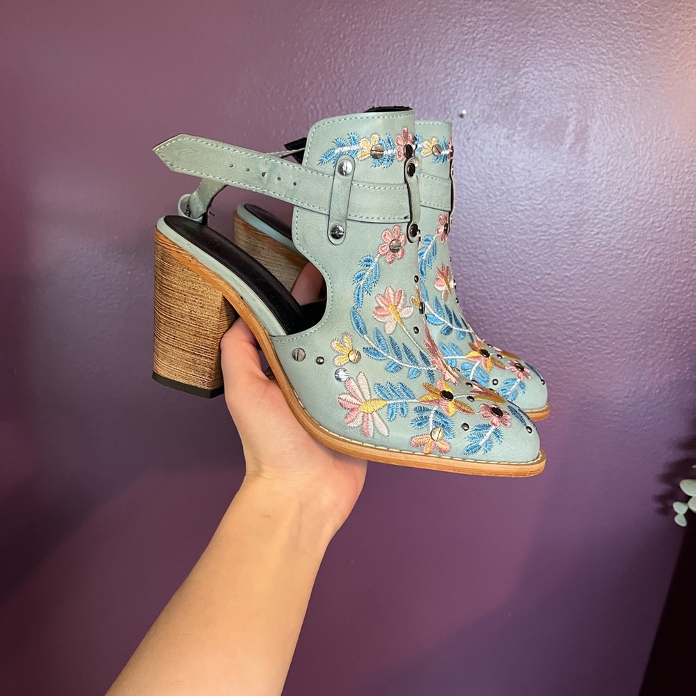 Never worn shoes